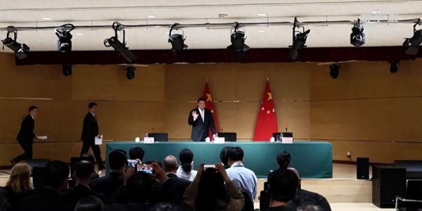 银易配资 合计加税1157%, 特朗普对中国再出重拳! 美财长: 三周后中美再谈