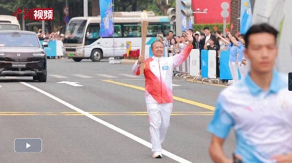 闻喜策略 全运会台湾火炬手：传递粤港澳火炬 也想架起两岸桥梁